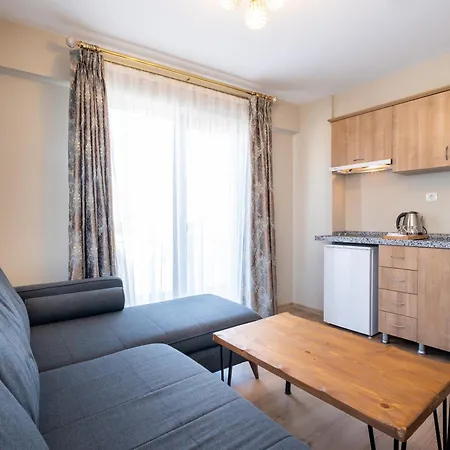 Otel Lavin &