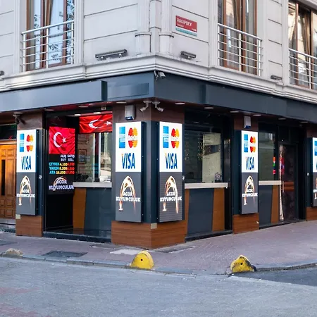 Lavin & Hotel Istambul