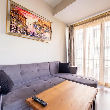 Lavin Hotel&suites Hotel