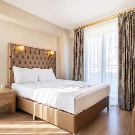 Lavin Hotel&suites Hotel