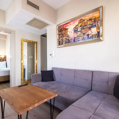 Hotel Lavin Hotel&suites *