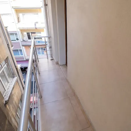 Lavin Hotel&suites Hotel *